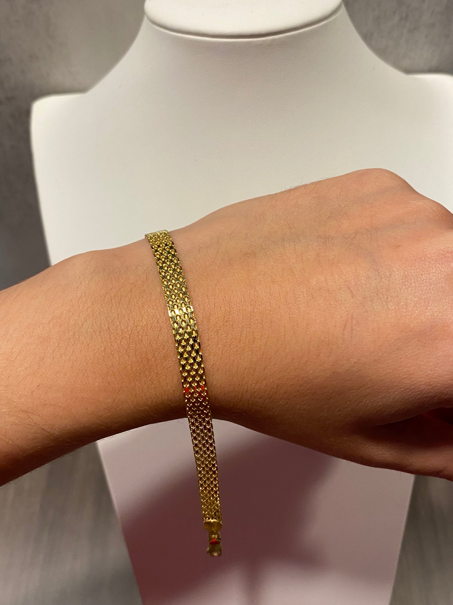 BISMARK BRACELET 18K APROX 7g